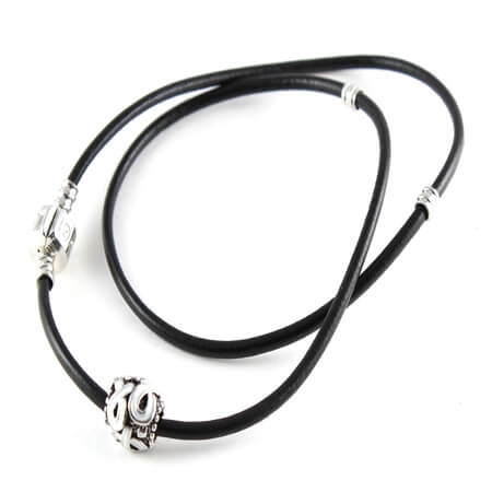 White multi necklace450x450